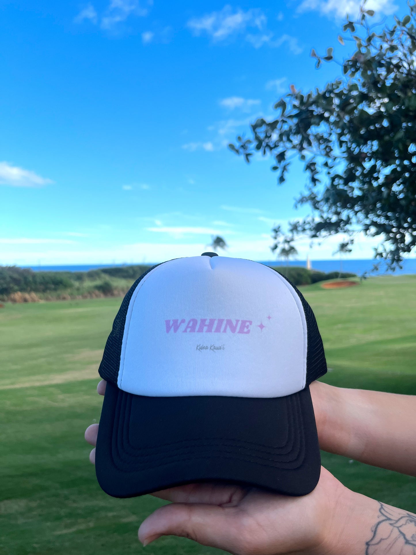 Trucker Hat - Wahine